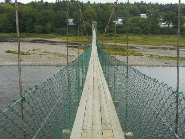 McNamee-Priceville suspension bridge
