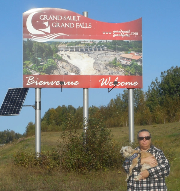 Starting a dog-friendly day trip to Grand Falls NB at the town sign